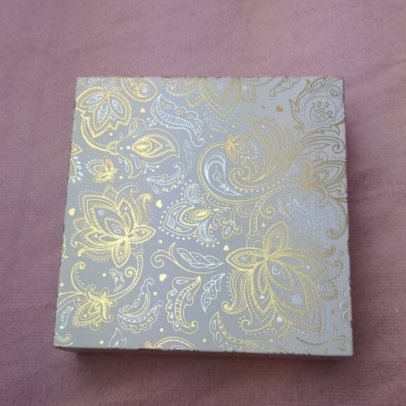 Charter Club Letter C Initial Pin - Picture 4 of 5